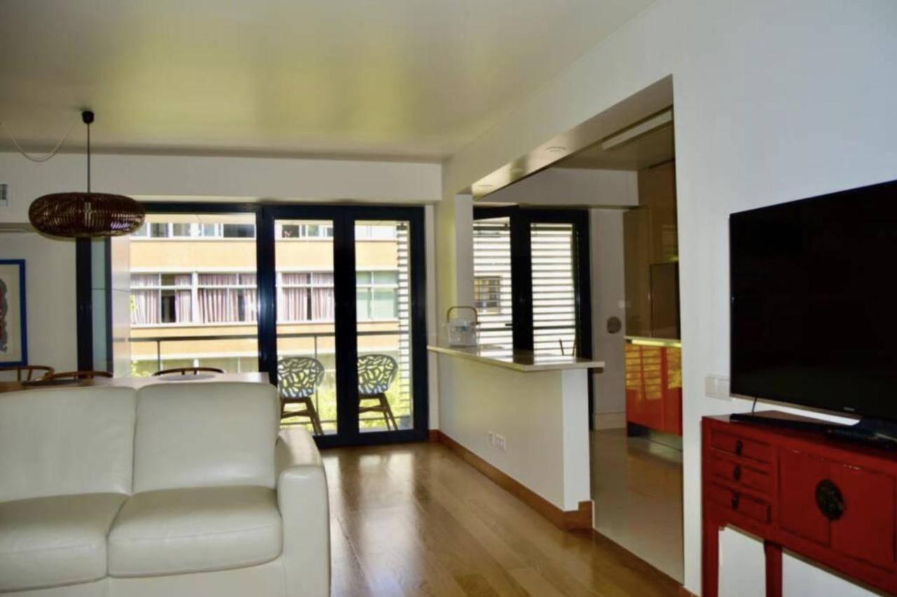 The El Corte Ingles/av Novas Car Parking Apartment Lisbon